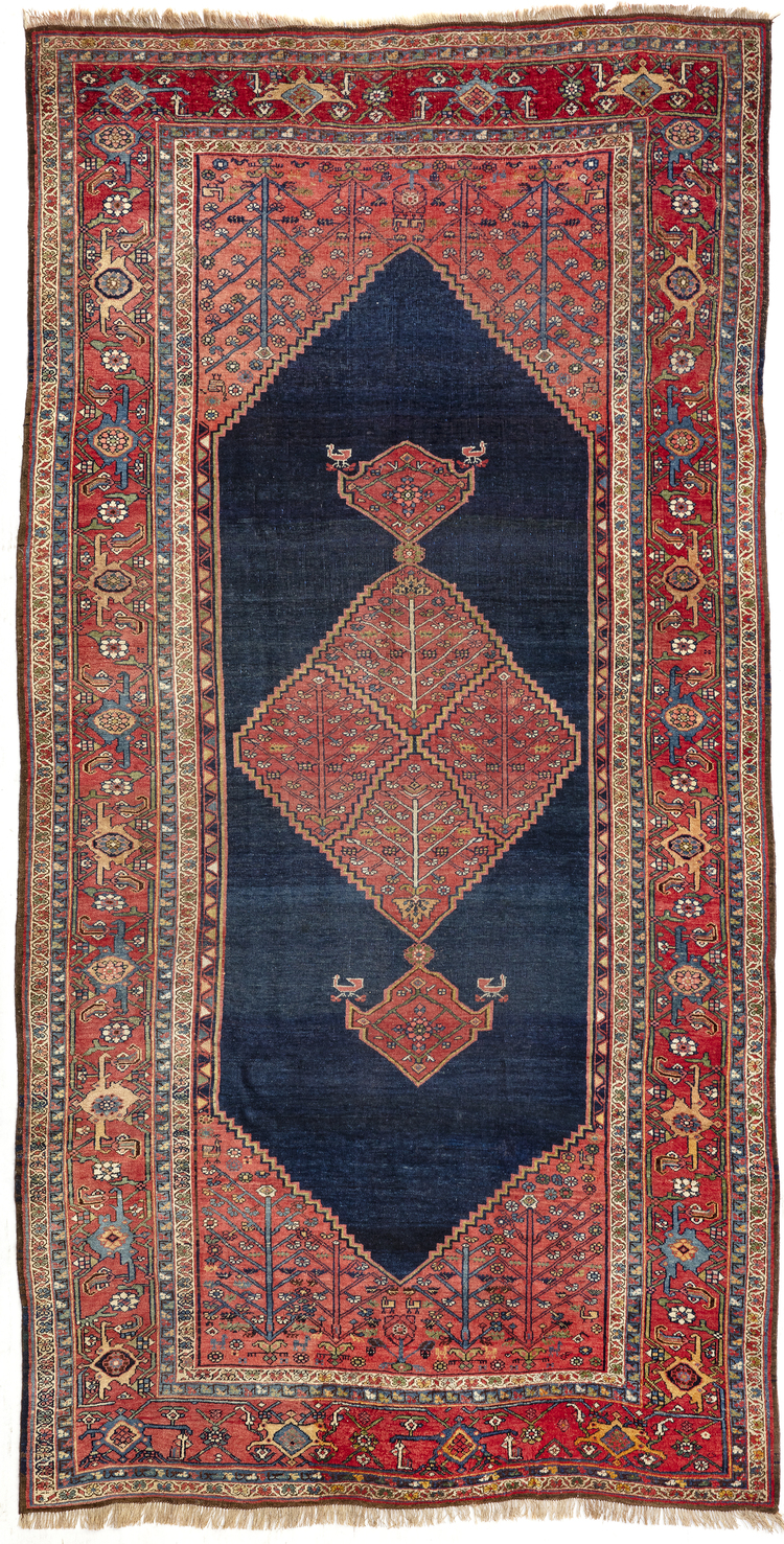 A WOOL BIDJAR RUG, LATE 19TH CENTURY