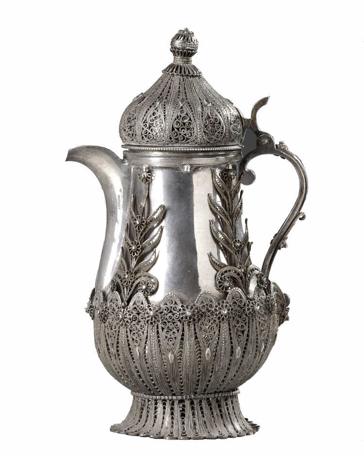 AN OTTOMAN SILVER FILIGREE COFFEE POT, 19TH CENTURY