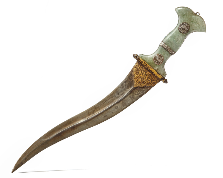 A MUGHAL CARVED JADE-HILTED DAGGER (KHANJAR) WITH WATERED-STEEL BLADE, INDIA, 19TH-20TH CENTURY