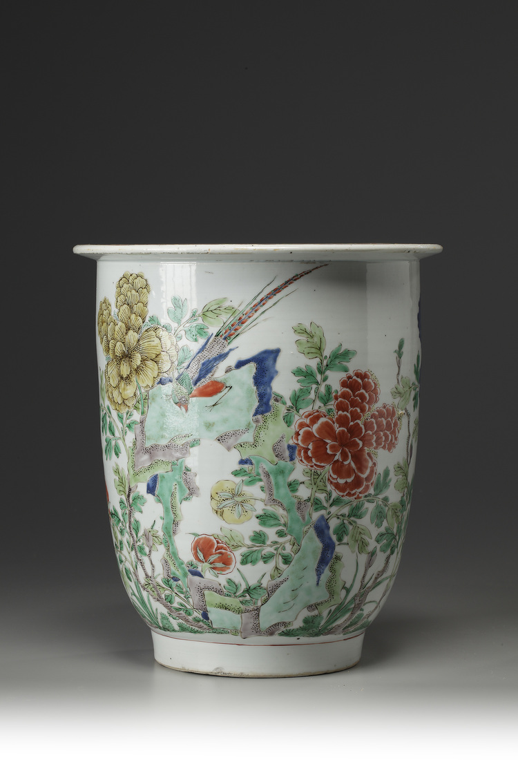 A CHINESE FAMILLE VERTE JARDINIERE, KANGXI PERIOD (1662-1722)