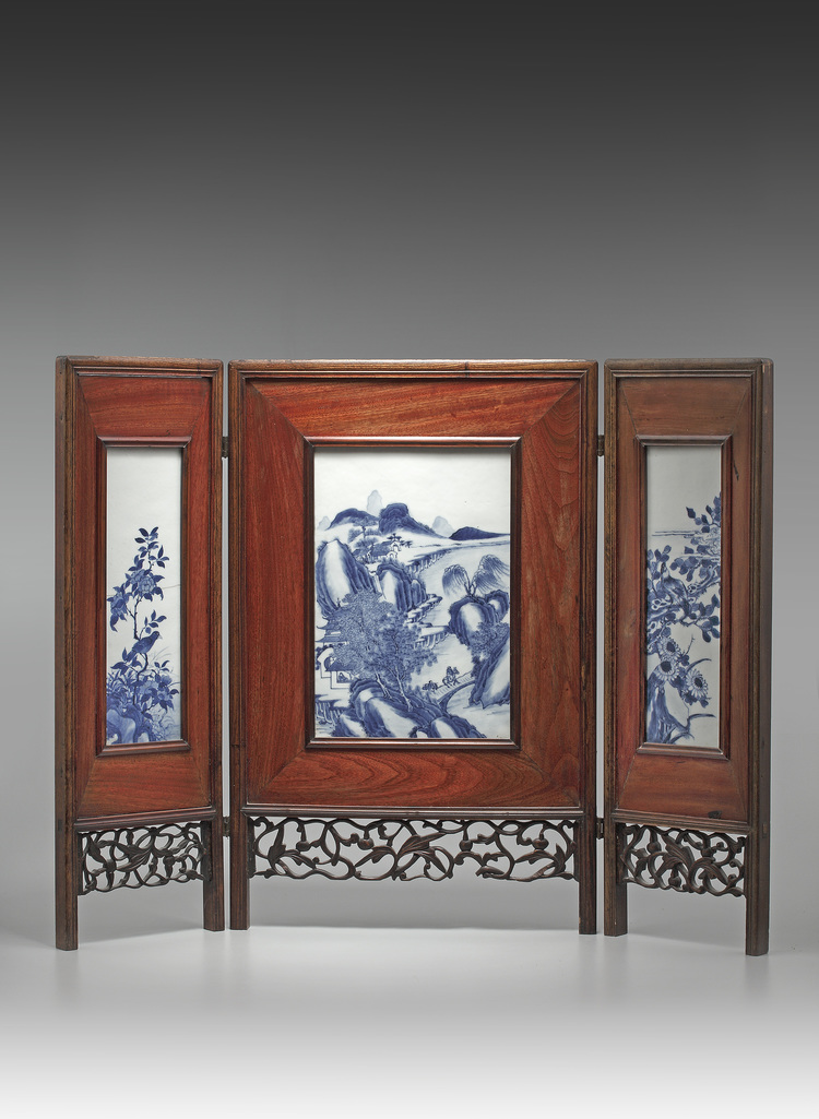 A Small Screen with Blue and White Porcelain Tiles