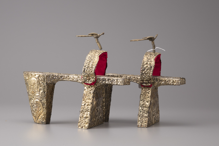 A PAIR OF OTTOMAN GILT SILVER HAMMAM SHOES, LATE 19TH CENTURY