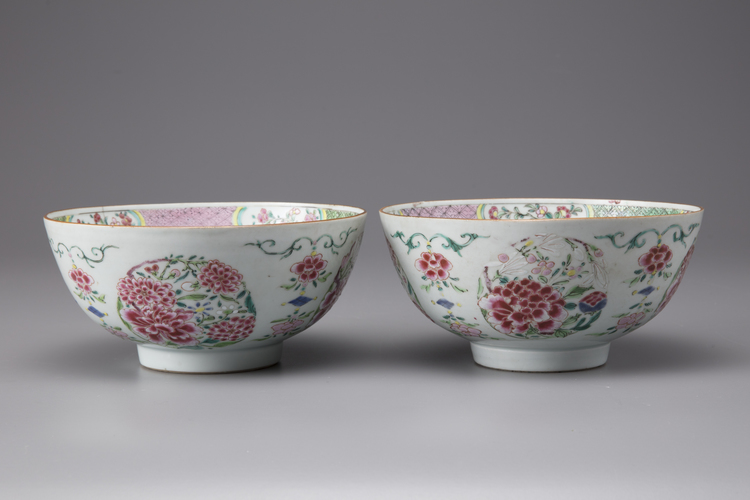 A pair of famille rose bowls