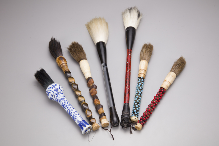 Seven Chinese calligraphy brushes