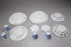 Lot of 12 Chinese porcelain items