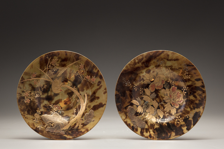 Two Japanese tortoiseshell plates