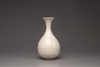A white glazed pear-shaped vase, yuhuchunping