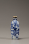 A blue and white 'foreign tribute bearers' snuff bottle