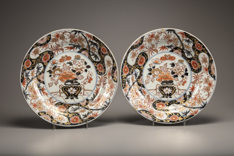 A pair of Imari plates