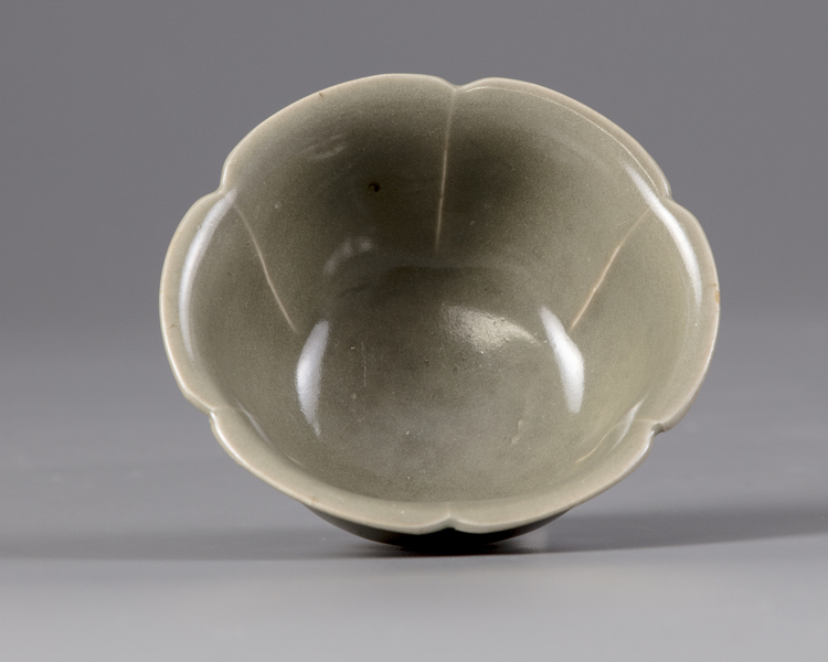 A small Yaozhou-celadon hexafoil bowl
