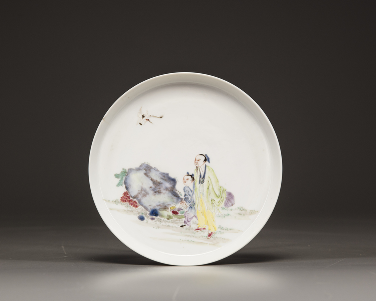 A Chinese famille rose shallow dish