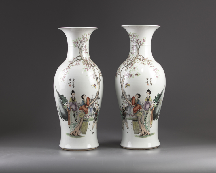 A pair of Chinese famille rose vases