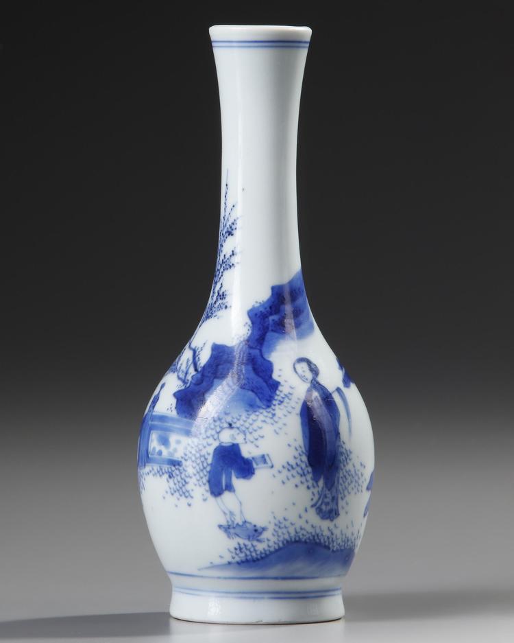 A CHINESE BLUE AND WHITE FIGURAL VASE, CHONGZHEN PERIOD CIRCA 1643