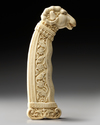 AN IVORY MUGHAL DAGGER HILT, 19TH CENTURY