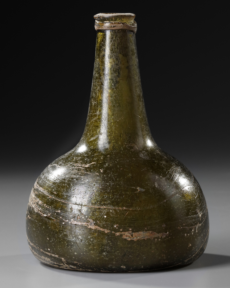 A GERMAN GLASS BOTTLE, 16TH-17TH CENTURY
