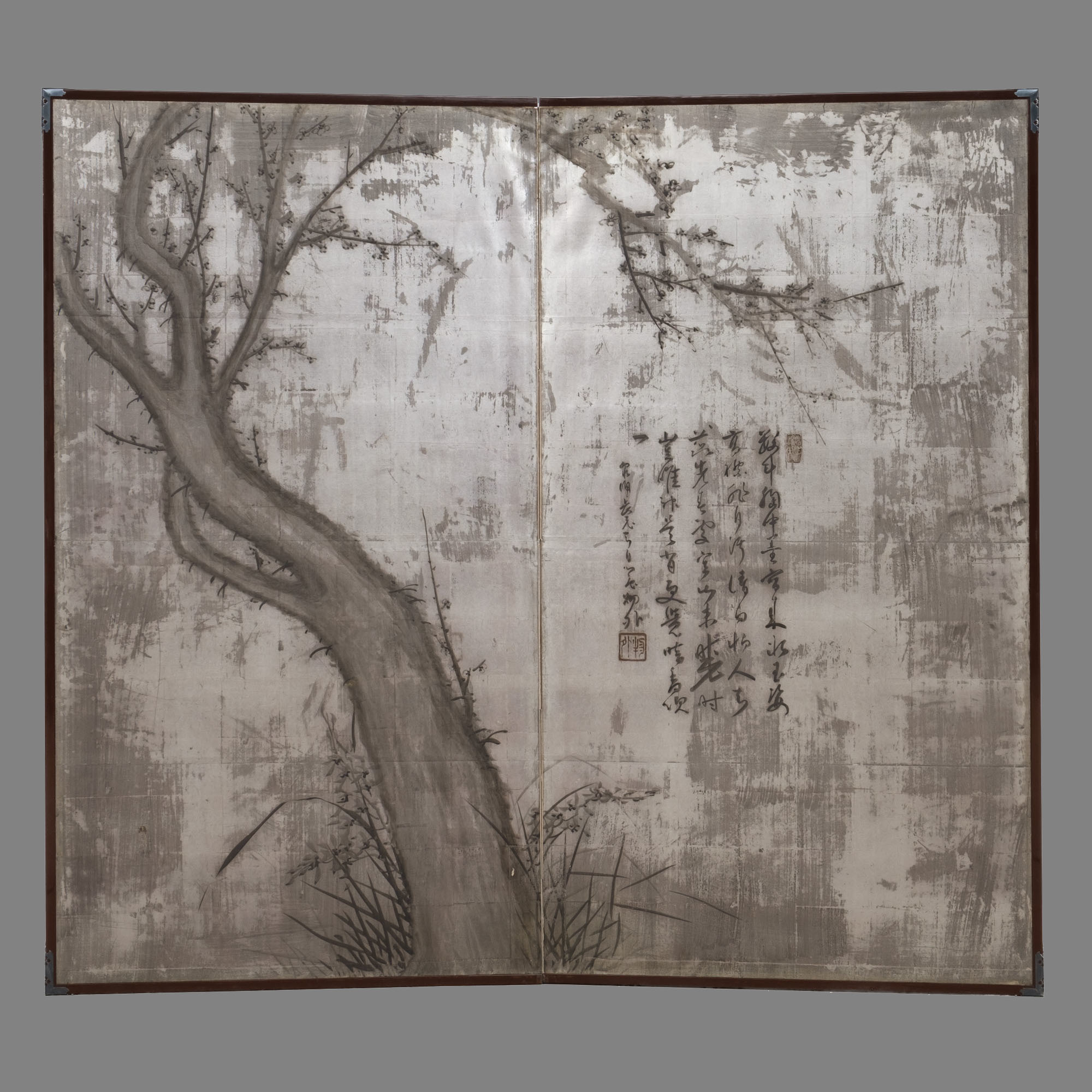 A JAPANESE TWO-PANEL SILVER LEAF ROOM DIVIDER 屏風 (BYÔBU) BY 