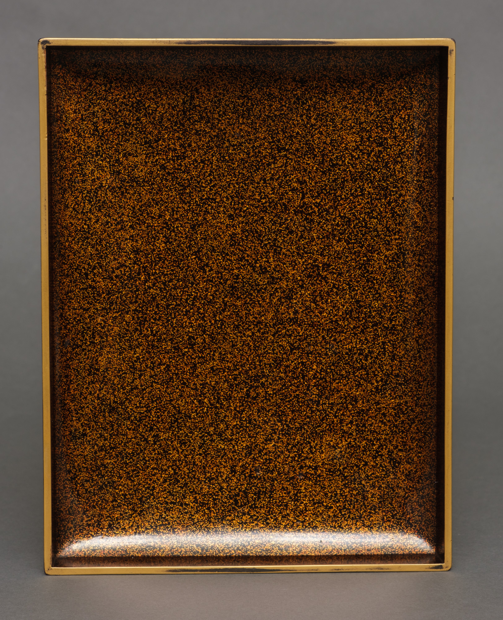 手箱 TEBAKO-BOX A JAPANESE GOLD LACQUER TEBAKO 手箱 (BOX FOR PERSONAL