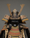 A JAPANESE BLACK LACQUER SUIT-OF-ARMOUR (YOROI) 鎧 WITH DRAGON CREST, SHÕWA PERIOD (1926-1989)