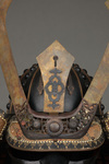 A JAPANESE BLACK LACQUER SUIT-OF-ARMOUR (YOROI) 鎧 WITH DRAGON CREST, SHÕWA PERIOD (1926-1989)