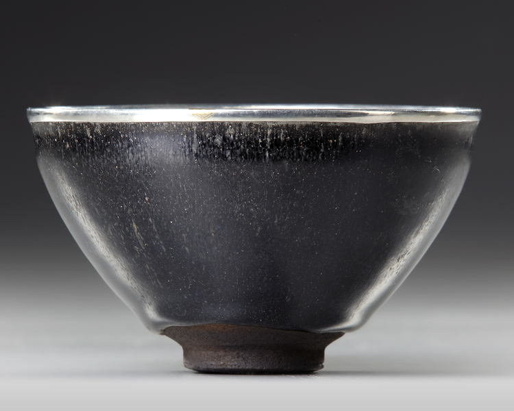 A RARE CHINESE 'JIAN' HARE'S FUR TENMOKU BOWL, SONG DYNASTY  (960-1279)