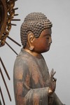 A JAPANESE GILDED WOODEN BUDDHA AMIDA, EDO PERIOD (1600-1868)