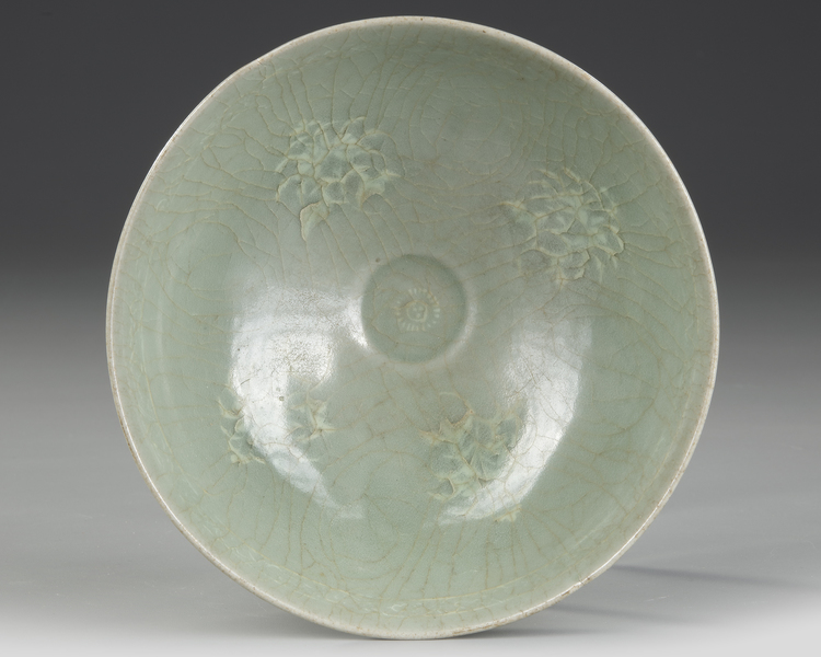A KOREAN CELADON GLAZE BOWL, GORYEO DYNASTY (918-1392)