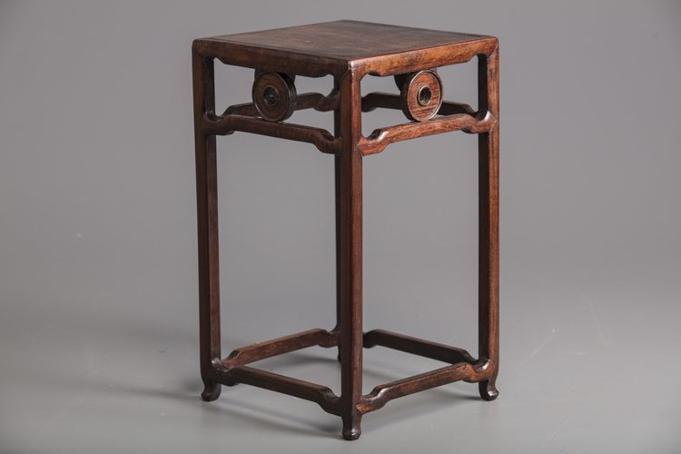 A small Chinese hongmu square stand