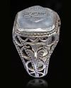 A CRYSTAL SEAL SILVER RING