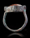 AN AGATE SEAL SILVER RING, 10TH CENTURY