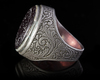 AN AGATE SILVER RING