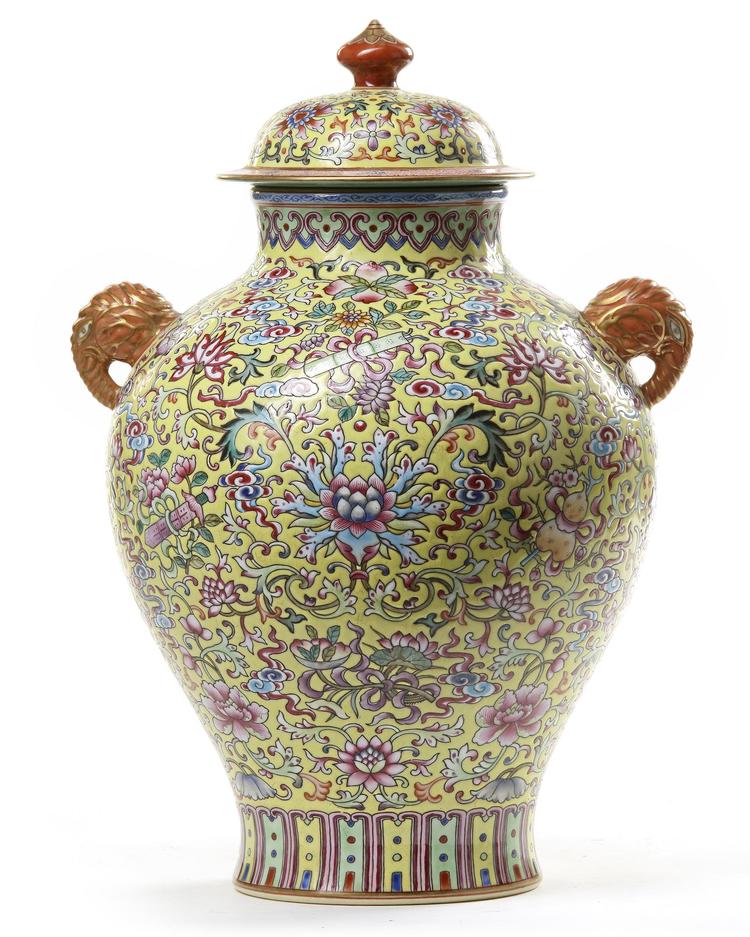 A CHINESE FAMILLE ROSE YELLOW-GROUND VASE, 20TH CENTURY