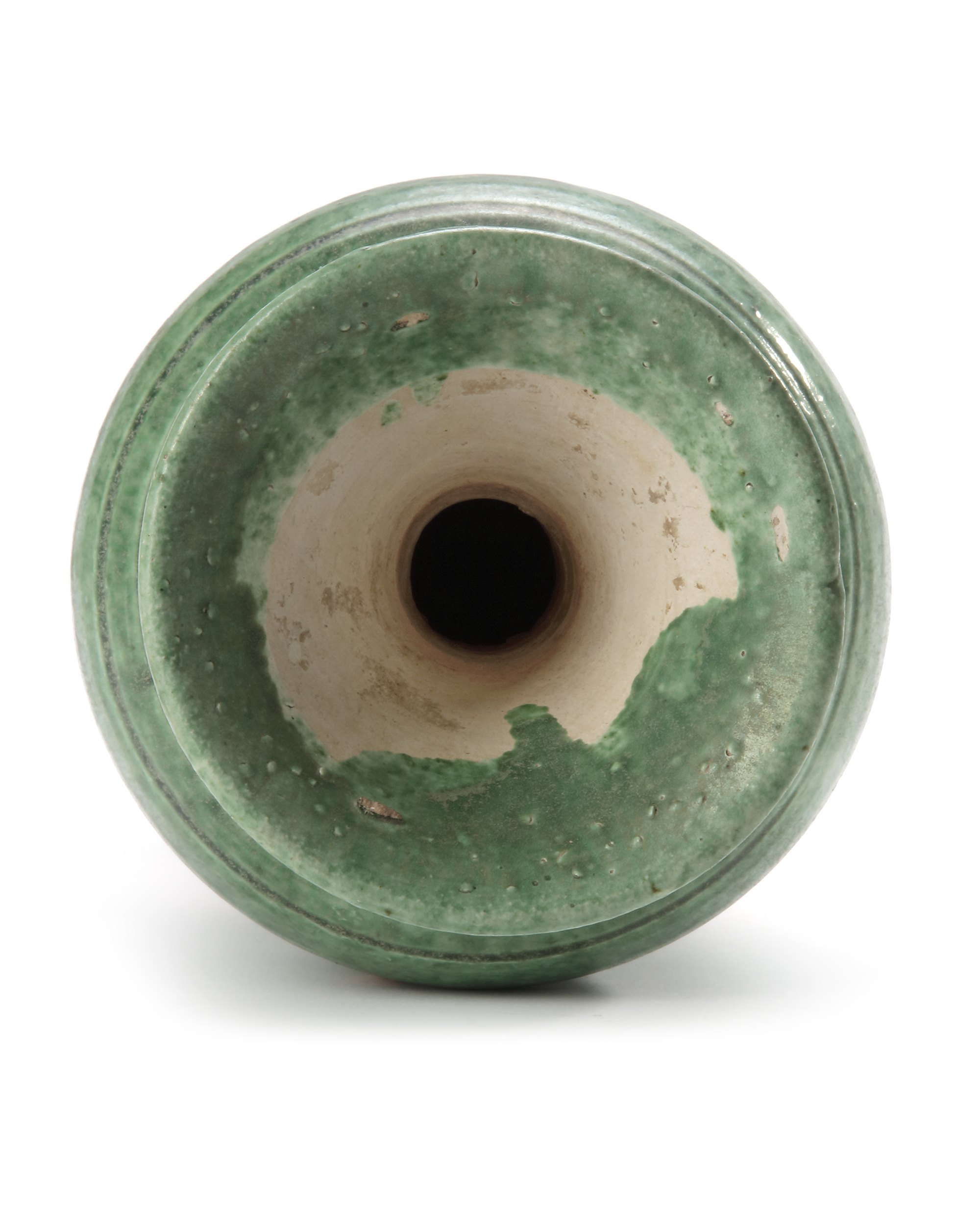 A CHINESE GREEN GLAZED SLENDER VASE, LIAO DYNASTY (916-1125)