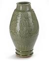 A LARGE CHINESE LONGQUAN CELADON VASE, MING DYNASTY (1368-1644)
