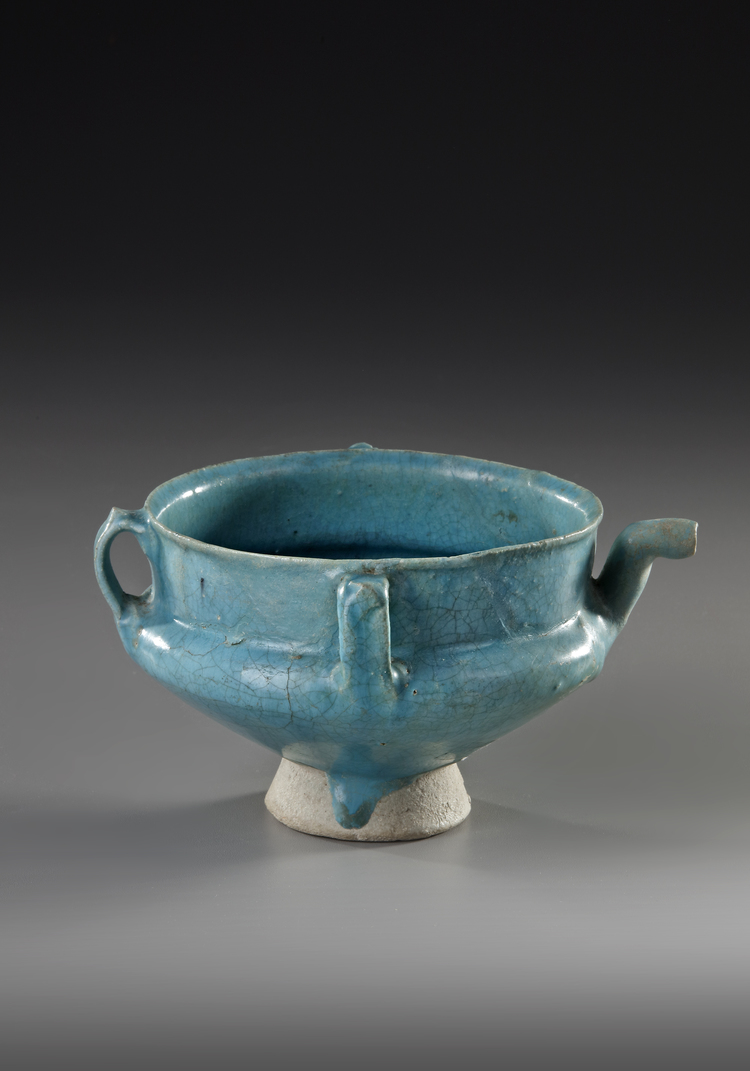 A Kashan Turquoise Glazed Bowl Th Th Century