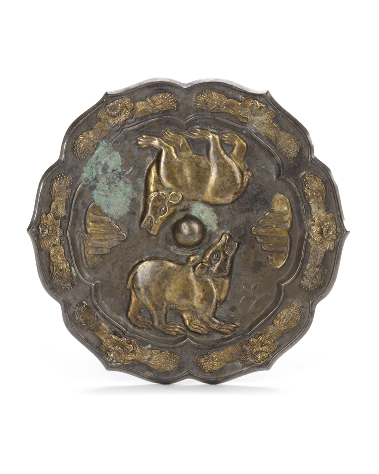 A CHINESE GILT BRONZE MIRROR, 19TH-20TH CENTURY