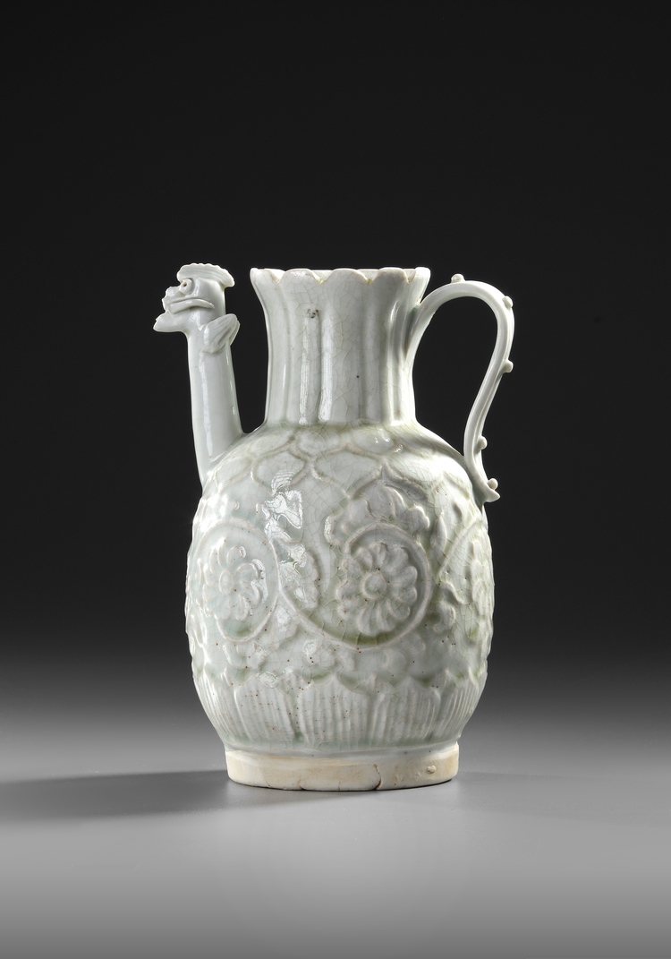 A CHINESE CARVED QINGBAI CHICKEN HEAD EWER, SONG DYNASTY (960-1279)