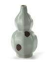 A CHINESE LONGQUAN CELADON RUSSET-SPLASHED DOUBLE GOURD VASE, YUAN DYNASTY (1279-1368)