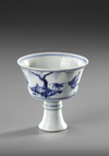 A CHINESE BLUE AND WHITE STEM CUP, MING DYNASTY (1368-1644)OR LATER