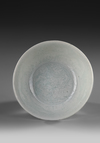 A CHINESE WHITE-GLAZED STEM BOWL, 17TH CENTURY