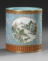 A CHINESE FAMILLE ROSE BRUSH POT, 19TH-20TH CENTURY