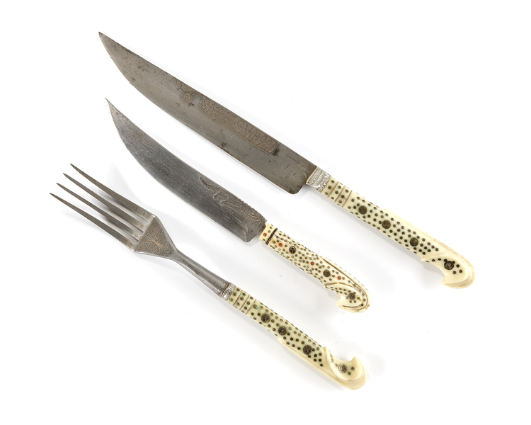 A SET OF TWO OTTOMAN BONE-HILTED KNIVES AND A FORK, SARAJEVO OTTOMAN BALKANS DATED 1901