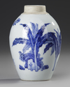 A CHINESE BLUE AND WHITE JAR,19TH CENTURY