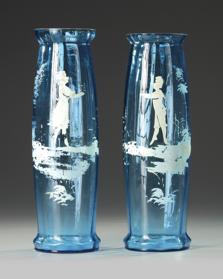 A PAIR OF 'MARY GREGORY' VASES, FRANCE, LATE 19TH CENTURY