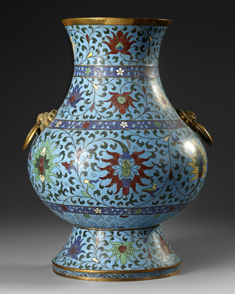 A CHINESE CLOISONNE ENAMEL HU VASE, QING DYNASTY (1644–1911)