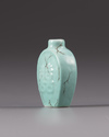 A turquoise glazed porcelain snuff-bottle