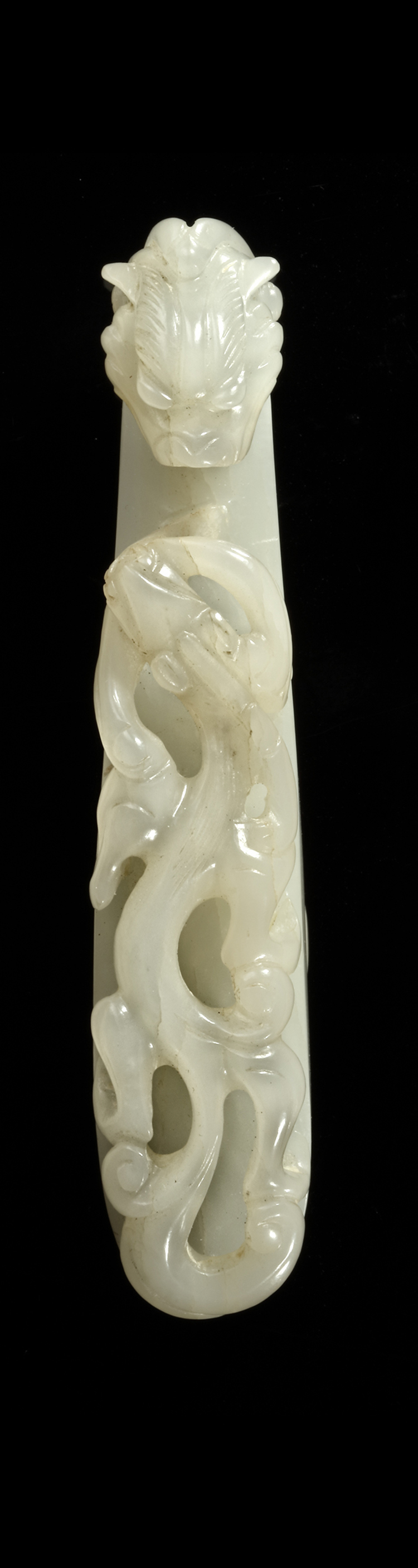 A CHINESE JADE BELT HOOK, 19TH-20TH CENTURY