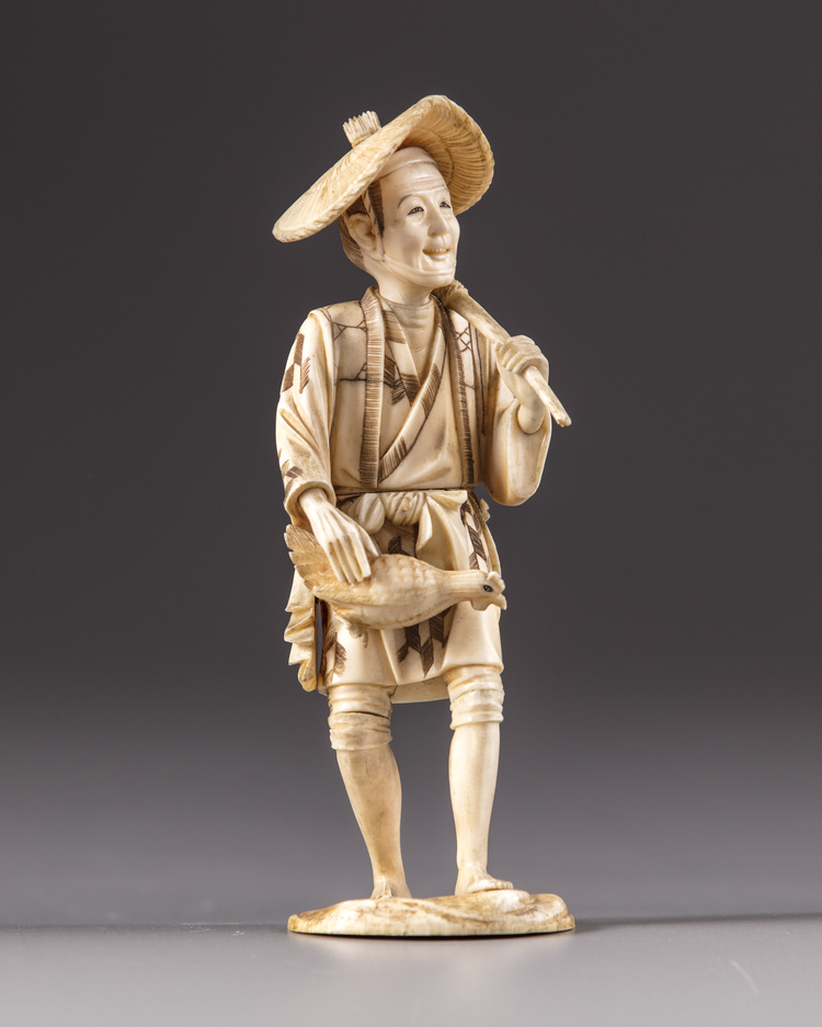 A JAPANESE BONE CARVING  FIGURE, 19TH CENTURY