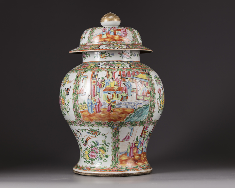 A large Cantonese vase with cover