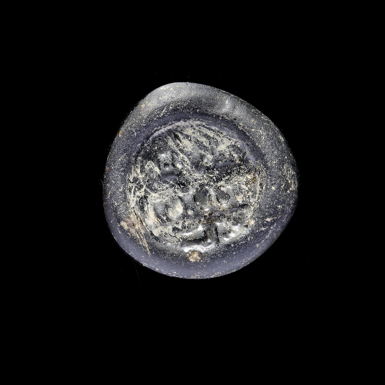 AN EARLY ISLAMIC GLASS WEIGHT OF DOUBLE DIRHAM, 10TH-11TH CENTURY