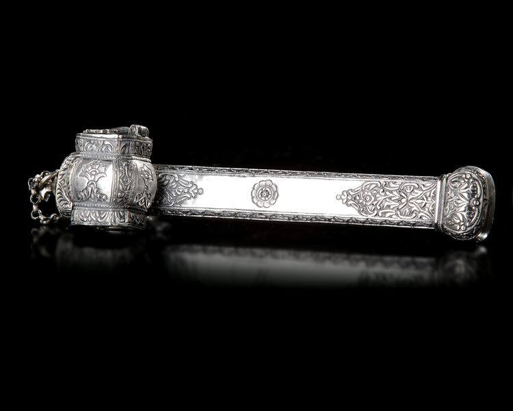 AN OTTOMAN SILVER PENCASE (DIVIT), 18TH-EARLY 19TH CENTURY